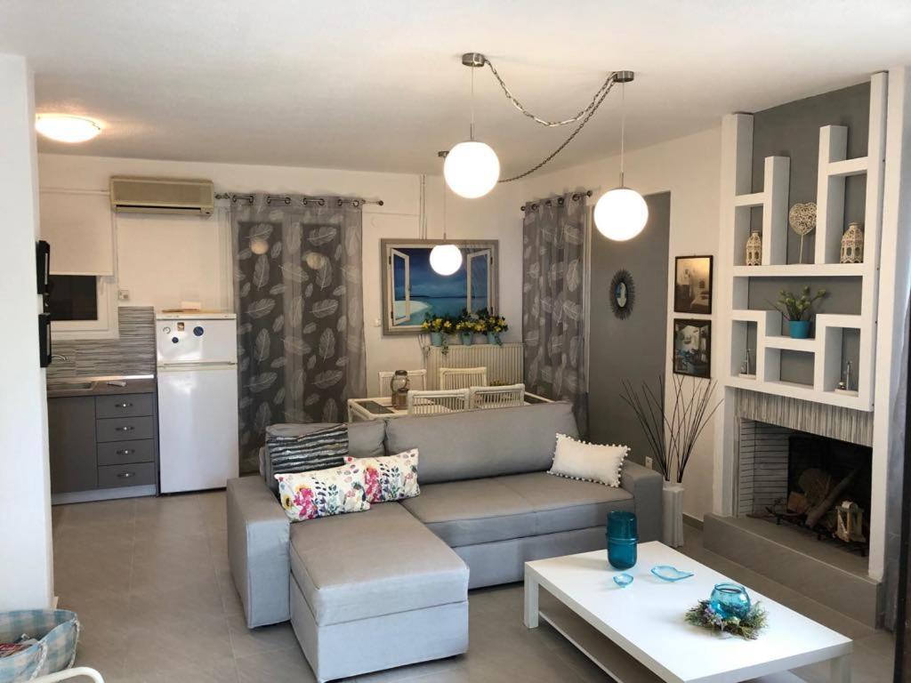 Sofia'S Pearl Beachfront Maisonette Nea Kallikrateia Exterior foto
